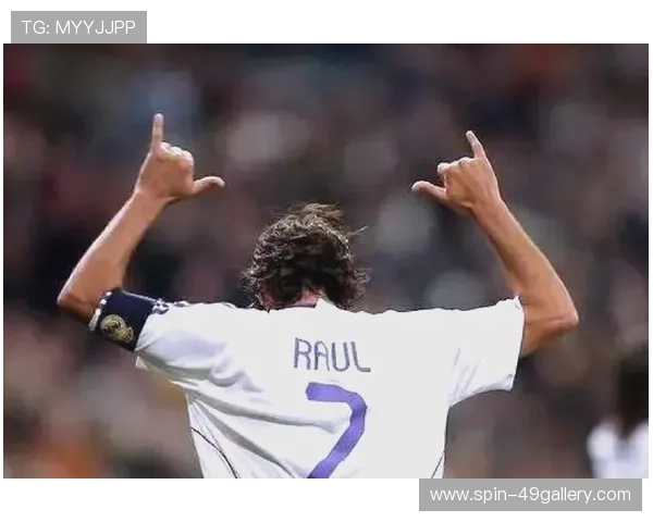 足球七号传奇球星解析 揭秘这位穿上七号球衣的巨星背后故事